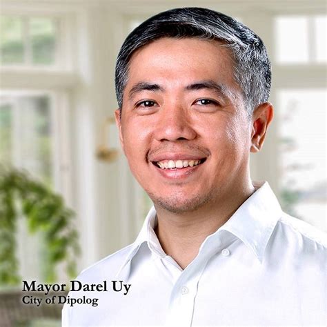Mayor Darel .